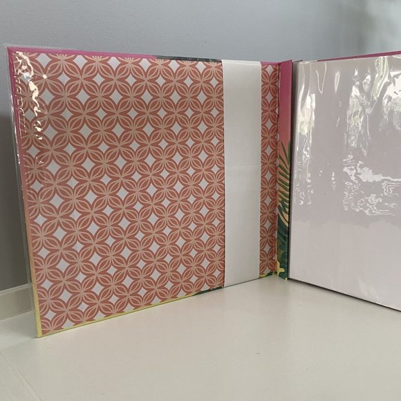 Pink Scrapbook-Photo Album 30 Pages-Vacation - Picture 4 of 5